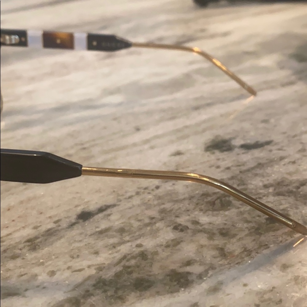 Gucci Glasses-100% Authentic - Picture 5 of 8